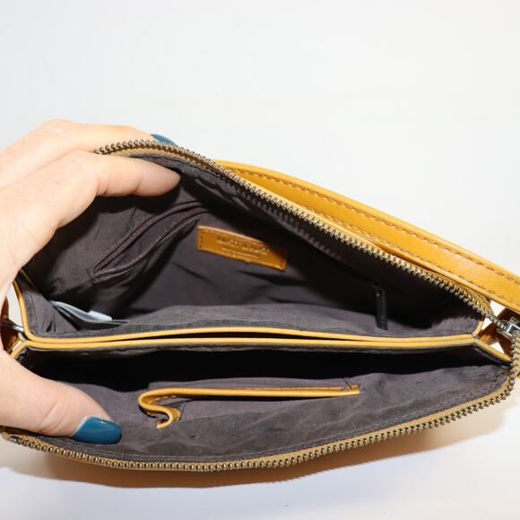 Matt & Nat Mustard Yellow Crossbody Bag Vegan Leather - Picture 5 of 6